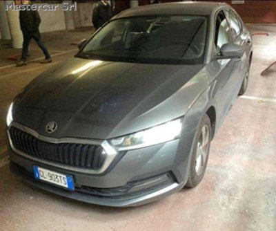 Skoda Octavia 1.0 e-TEC DSG Executive (2)