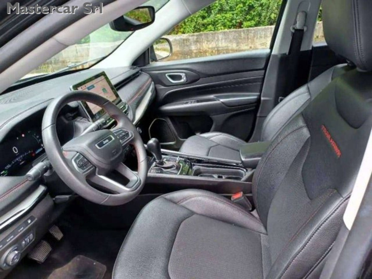 Jeep Compass 1.3 turbo t4 phev Trailhawk 4xe auto (4)