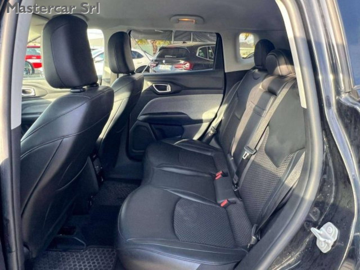 Jeep Compass 1.3 turbo t4 phev Business 4xe auto (13)