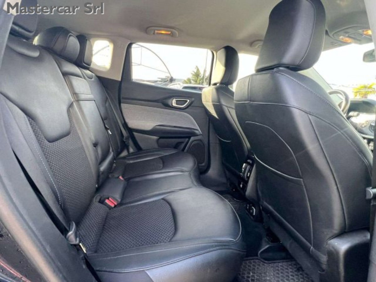 Jeep Compass 1.3 turbo t4 phev Business 4xe auto (14)