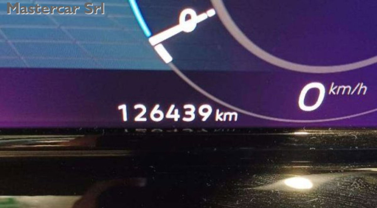 Volkswagen Golf Variant 1.0 eTSI EVO DSG Life (9)