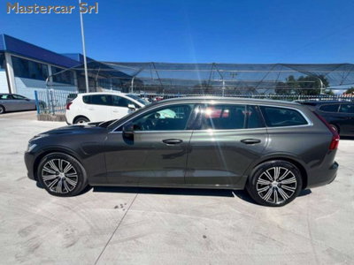 Volvo V60 T8 Recharge AWD Plug-in Hybrid Inscription (3)