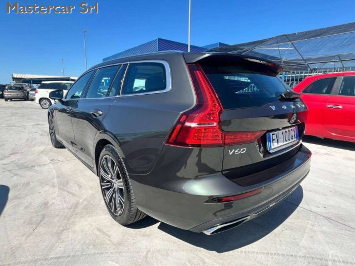 Volvo V60 T8 Recharge AWD Plug-in Hybrid Inscription (4)