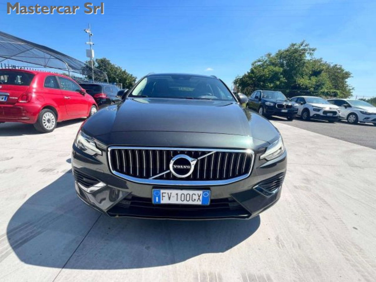 Volvo V60 T8 Recharge AWD Plug-in Hybrid Inscription (9)