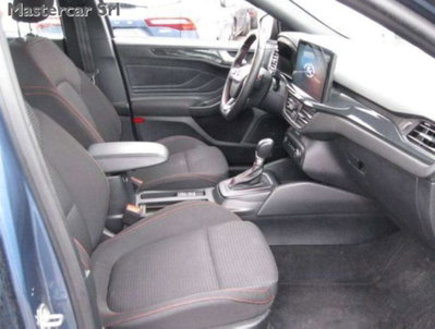 Ford Focus Station Wagon 1.0 EcoBoost Hybrid 125 CV SW ST-Line Design (6)
