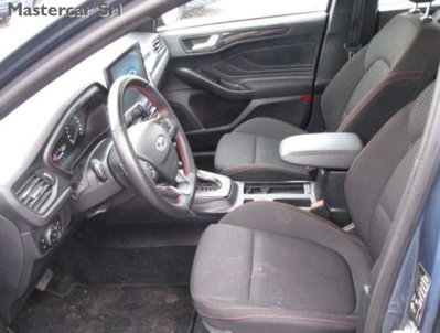 Ford Focus Station Wagon 1.0 EcoBoost Hybrid 125 CV SW ST-Line Design (7)
