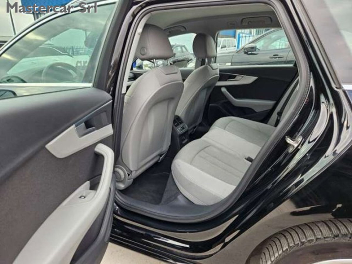 Audi A4 Avant 40 2.0 tdi mhev Business quattro 204cv s-tronic (12)