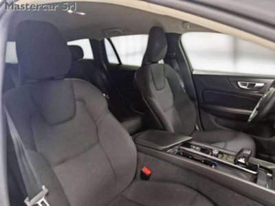 Volvo V60 B4 (d) Geartronic Momentum Business Pro (10)