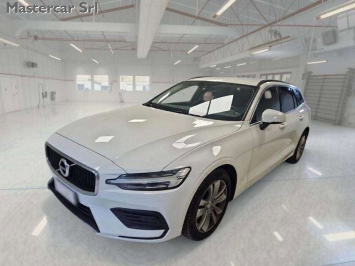 Volvo V60 B4 (d) Geartronic Momentum Business Pro (2)