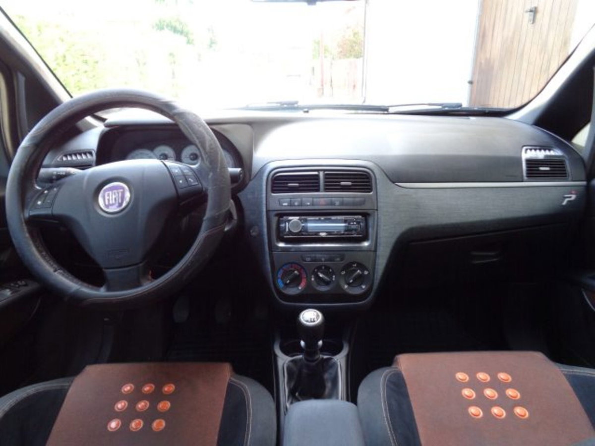 Fiat Grande Punto 1.3 MJT 90 CV 3 porte Sport (9)