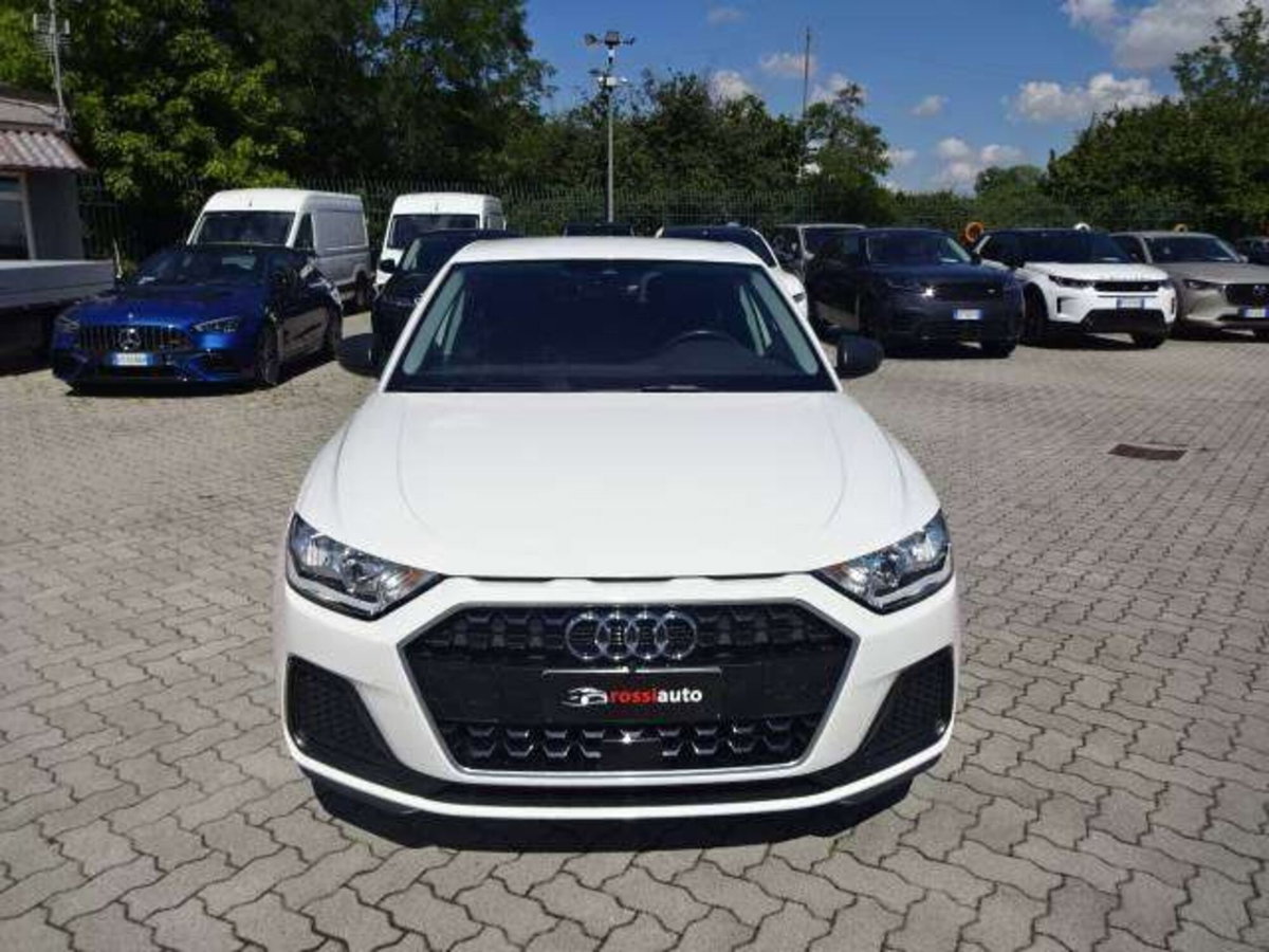 Audi A1 Sportback Sportback 25 1.0 tfsi Business (2)