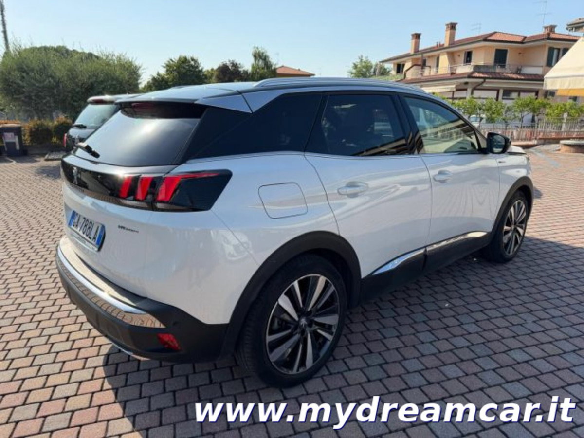 Peugeot 3008 Hybrid4 300 e-EAT8 GT (4)