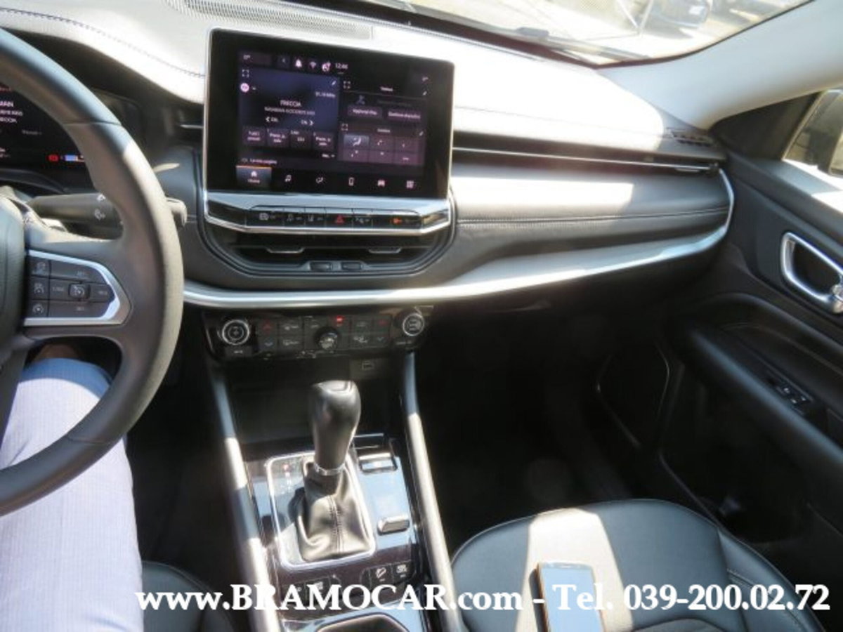 Jeep Compass 1.3 T4 190CV PHEV AT6 4xe Limited (18)