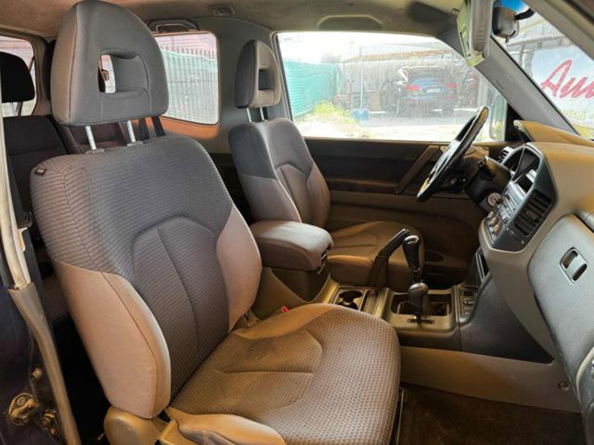 Mitsubishi Pajero 3.2 16V DI-D 3p. GLS1 (4)