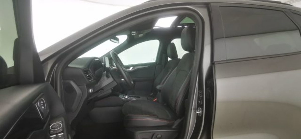 Ford Kuga 2.5 Full Hybrid 190 CV CVT AWD ST-Line X (14)