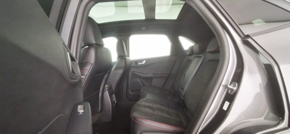 Ford Kuga 2.5 Full Hybrid 190 CV CVT AWD ST-Line X (15)