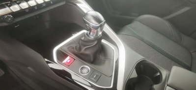 Peugeot 5008 BlueHDi 130 S&S Allure (13)