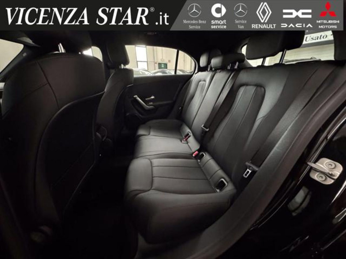 Mercedes-Benz Classe A 180 d AMG Line Premium Plus auto (8)