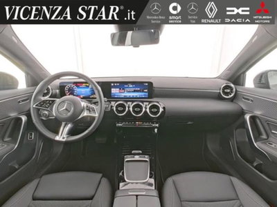 Mercedes-Benz Classe A Sedan 250 e Plug-in hybrid Automatica 4p. Sport (5)
