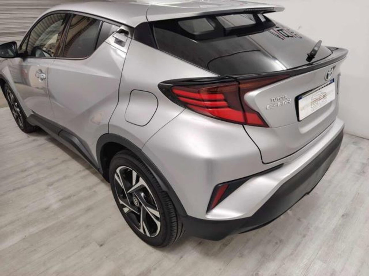 Toyota Toyota C-HR 1.8 Hybrid E-CVT Trend (3)