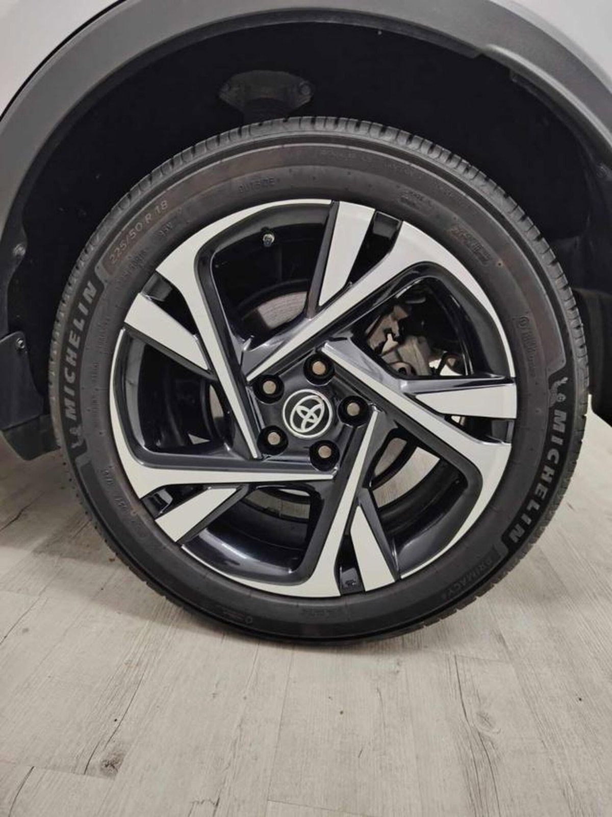 Toyota Toyota C-HR 1.8 Hybrid E-CVT Trend (5)