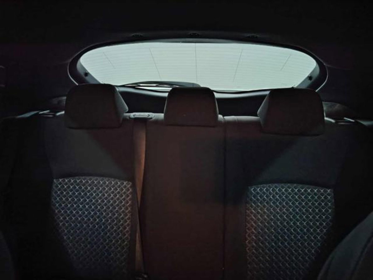 Toyota Toyota C-HR 1.8 Hybrid E-CVT Trend (6)