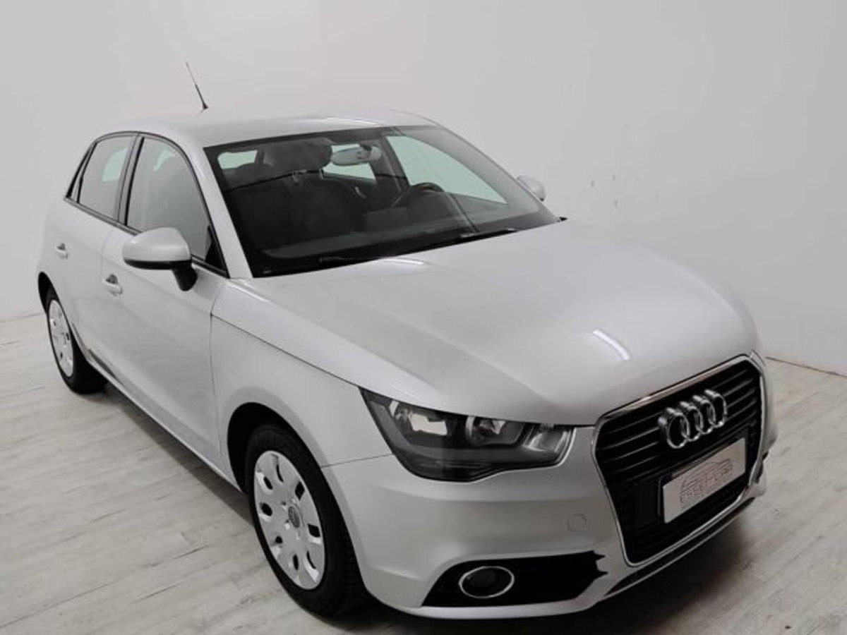Audi A1 Sportback 1.2 TFSI Ambition (2)
