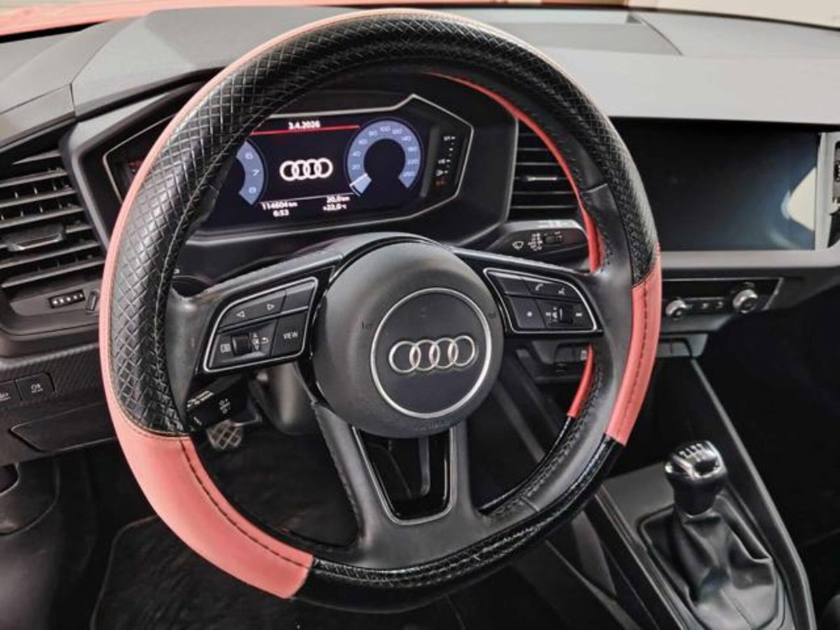 Audi A1 Sportback 30 TFSI Admired (5)