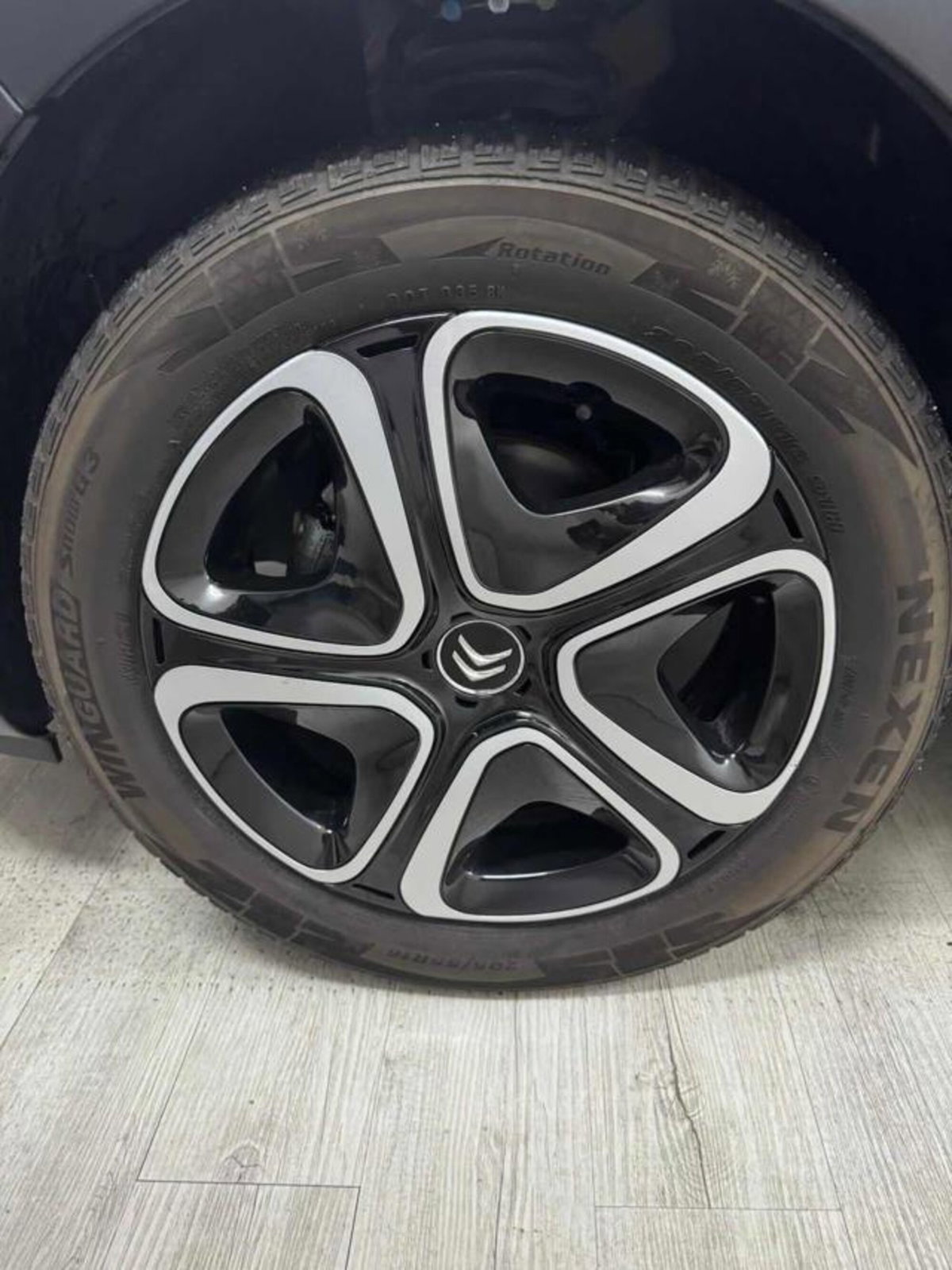 Citroen C3 PureTech 82 S&S Shine (6)
