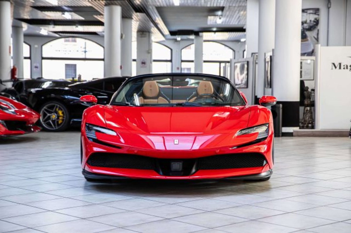 Ferrari SF90 Spider 4.0 F1 (2)