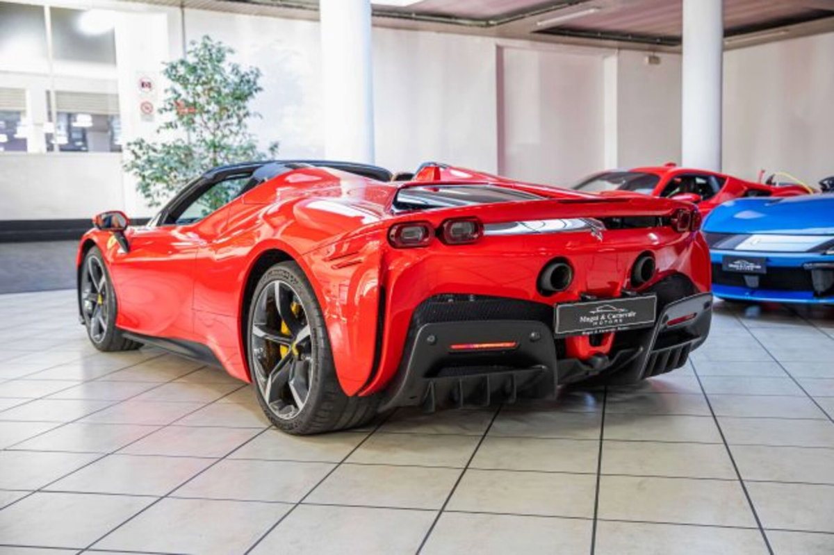 Ferrari SF90 Spider 4.0 F1 (5)