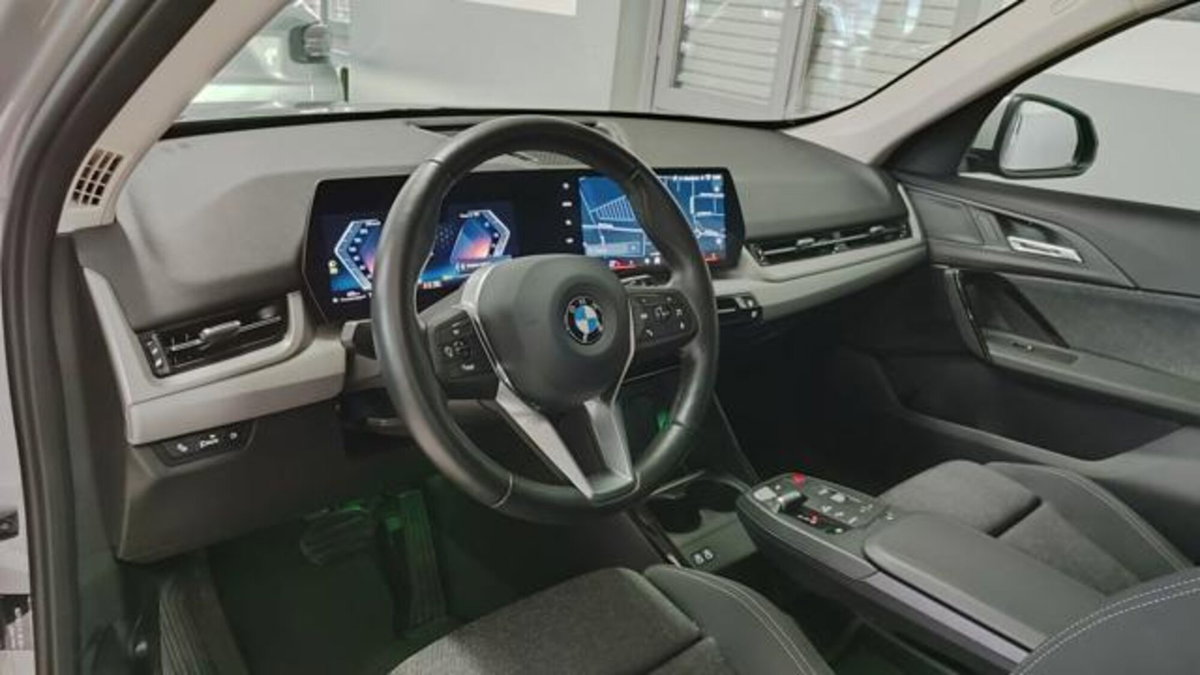 BMW X1 sDrive 18i Msport (5)