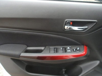 Suzuki Swift 1.4h Sport 2wd (13)