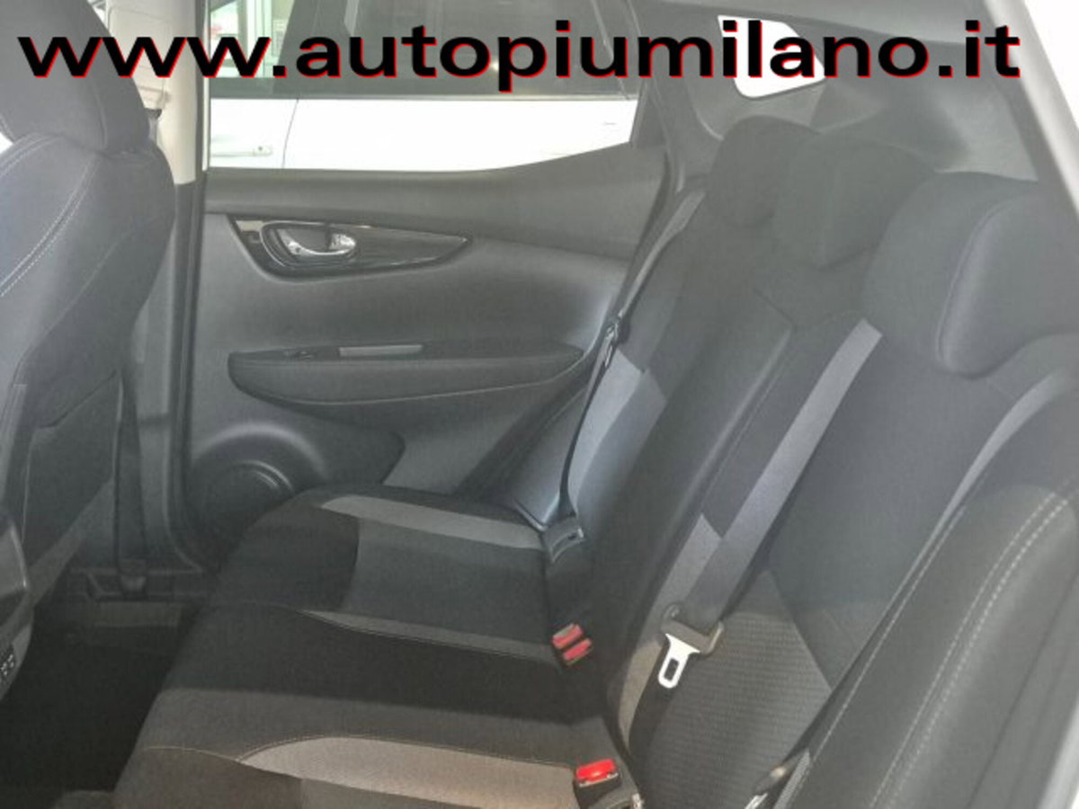 Nissan Qashqai 1.3 DIG-T 140 CV N-Connecta (6)