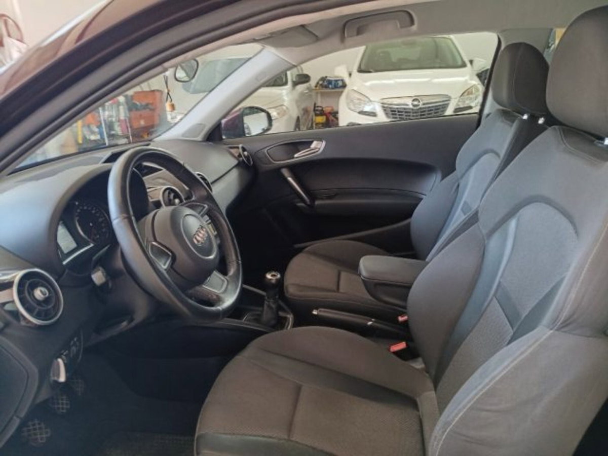 Audi A1 1.2 TFSI Ambition (10)