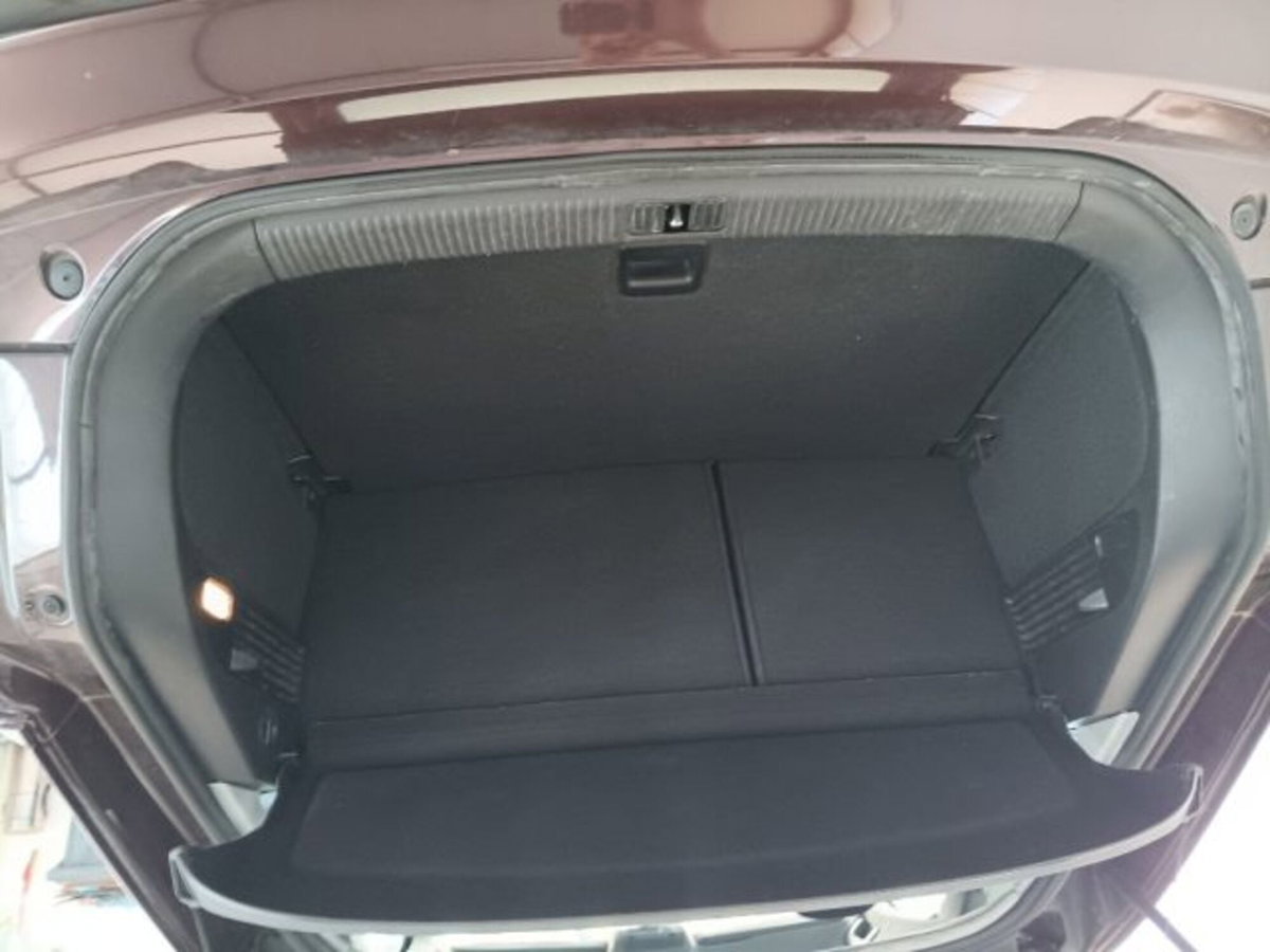 Audi A1 1.2 TFSI Ambition (11)