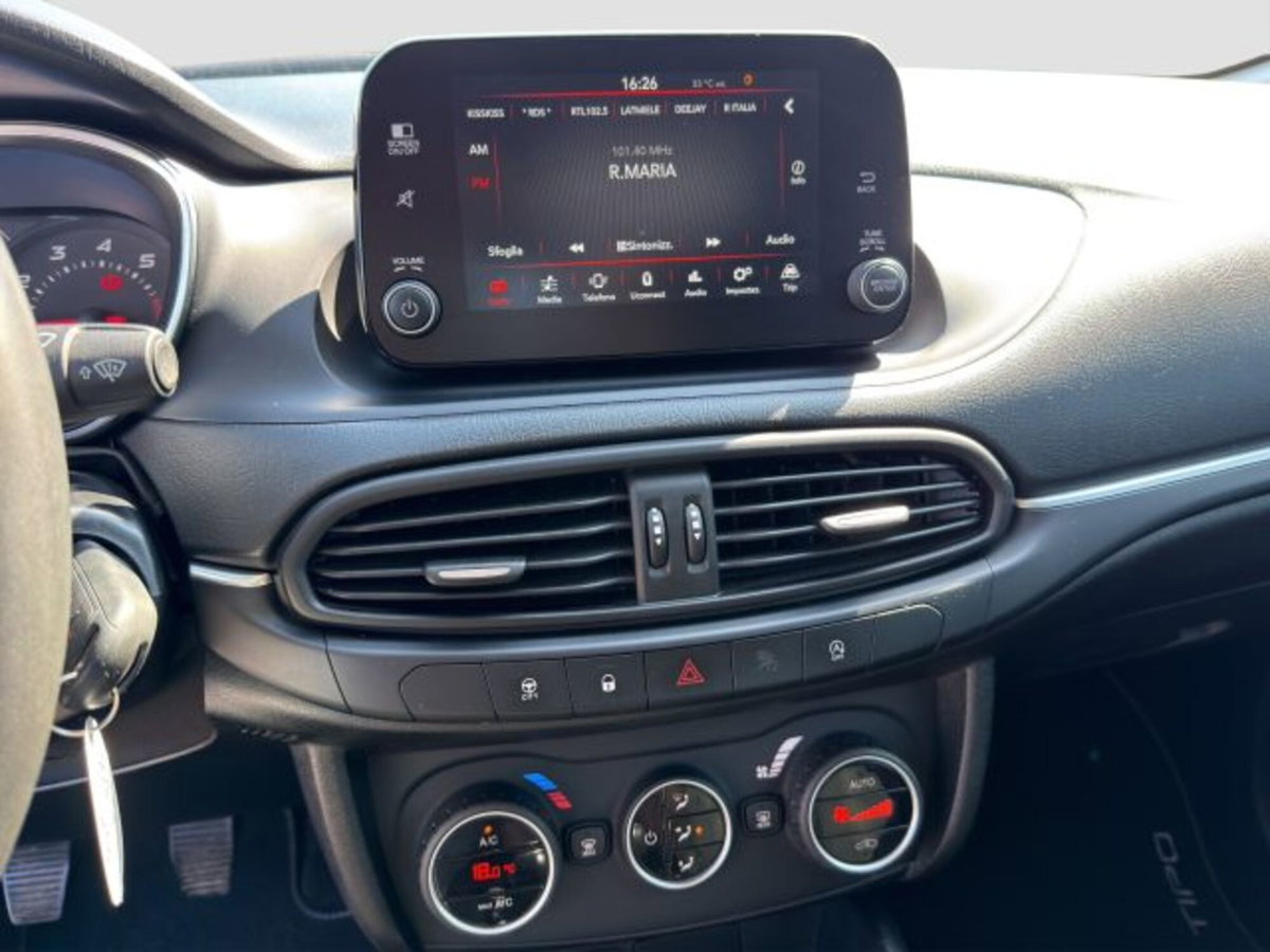 Fiat Tipo Tipo 1.4 5 porte Mirror (17)