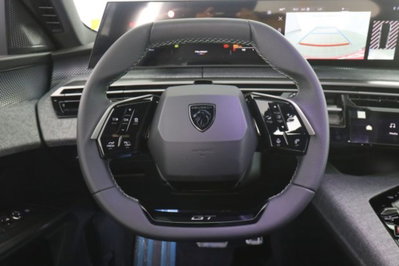 Peugeot 5008 1.2 hybrid GT 145cv 5p.ti e-dcs6 (6)