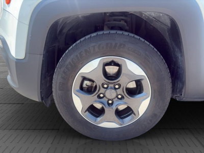 Jeep Renegade 1.6 E-TorQ EVO Sport (15)