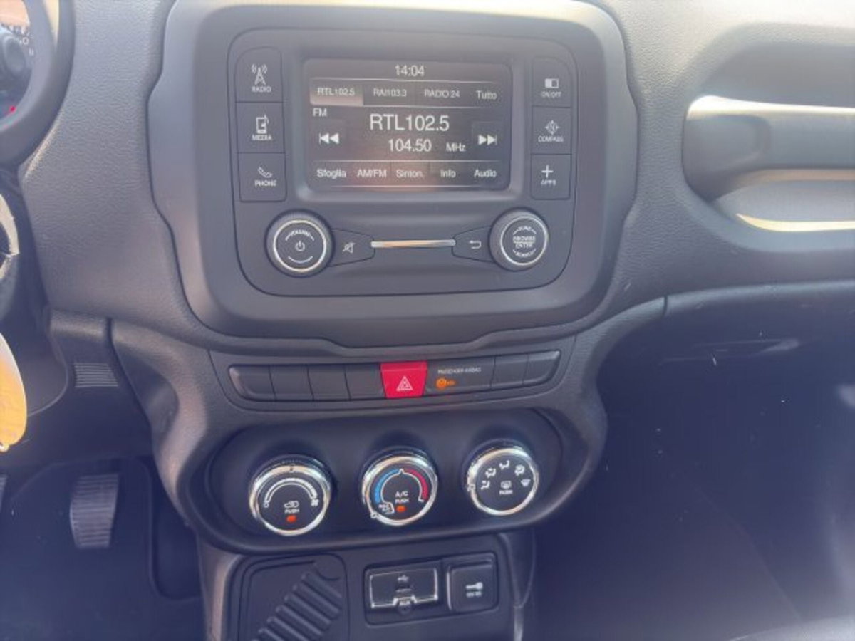 Jeep Renegade 1.6 E-TorQ EVO Sport (16)