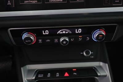 Audi Q3 Sportback 35 TDI quattro S tronic S line edition (12)