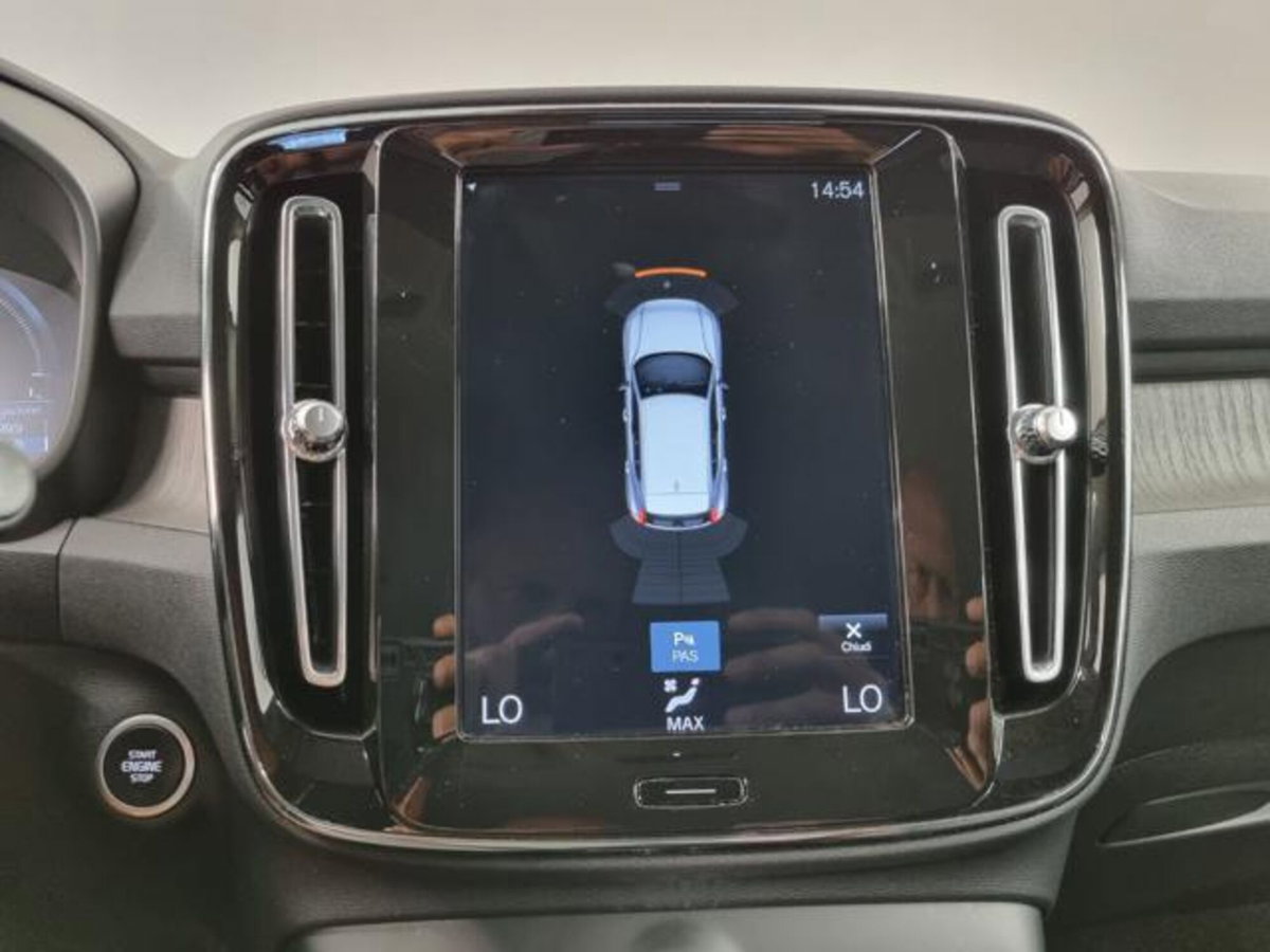 Volvo XC40 T5 Recharge Plug-in Hybrid Inscription Expression (14)