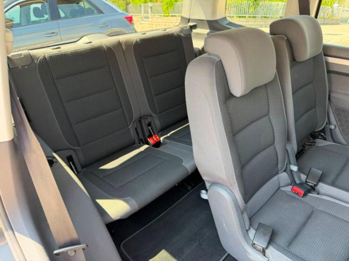 Volkswagen Touran 1.6 TDI Comfortline (10)