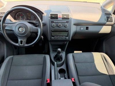 Volkswagen Touran 1.6 TDI Comfortline (7)