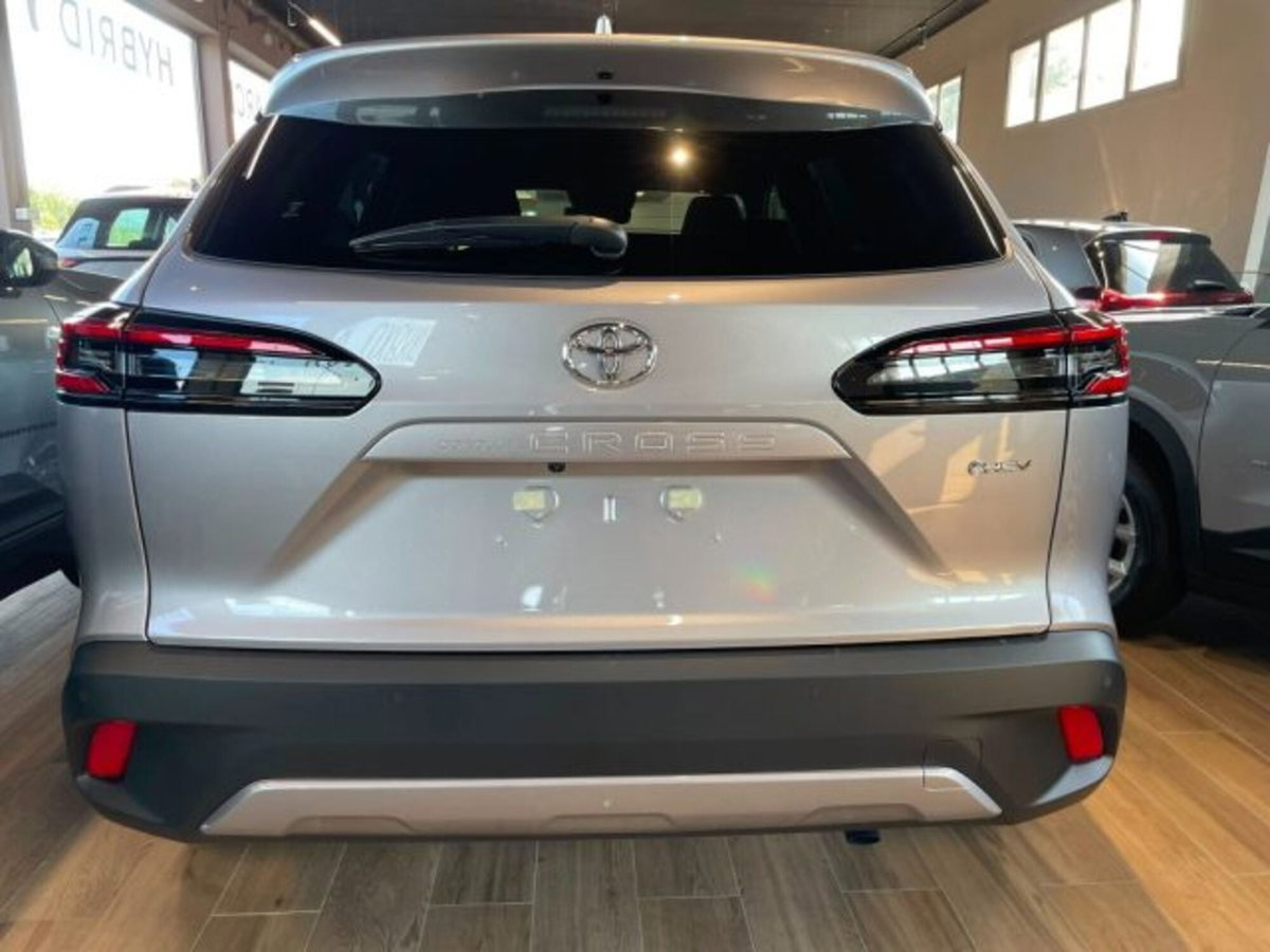 Toyota Corolla Cross Hybrid 1.8h Icon fwd 140cv e-cvt (3)
