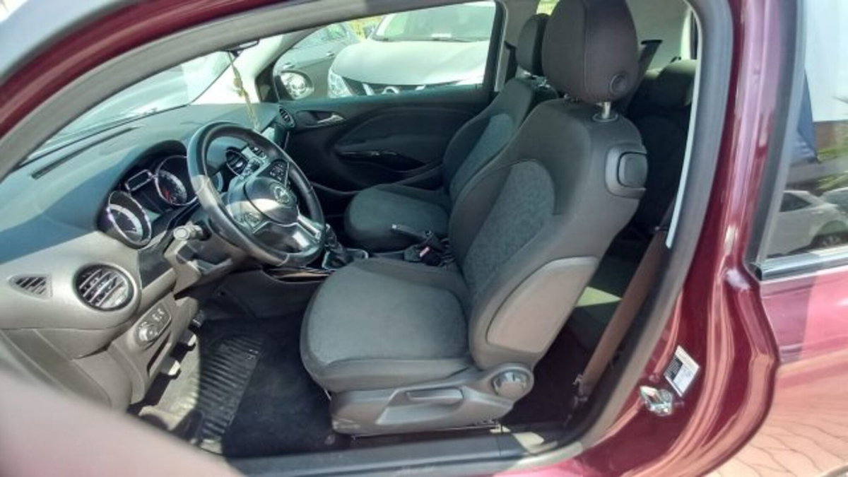 Opel Adam 1.4 87 CV GPL Tech Air (9)