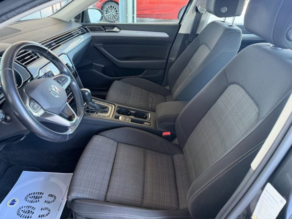 Volkswagen Passat Variant 2.0 TDI SCR 122 CV EVO DSG Business (10)