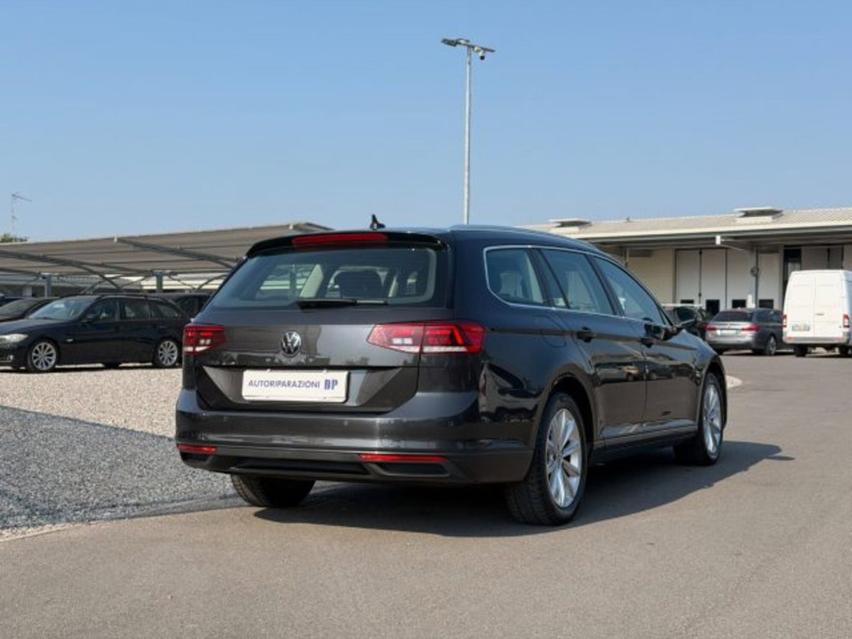 Volkswagen Passat Variant 2.0 TDI SCR 122 CV EVO DSG Business (6)