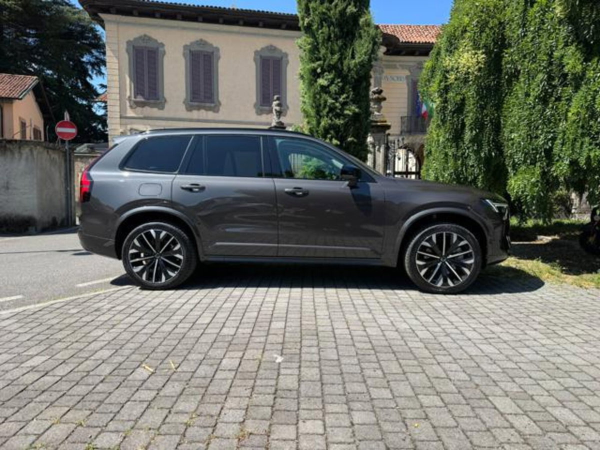 Volvo XC90 T6 AWD Geartronic 7 posti Momentum (5)