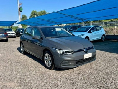 Volkswagen Golf Variant 2.0 TDI SCR DSG Style usata